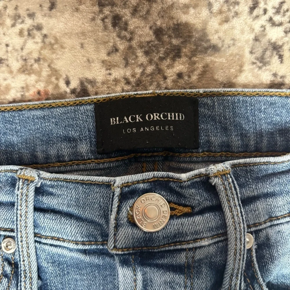 Black Orchid Joan Straight High Waisted Blue Distressed Skinny Jeans Size 24